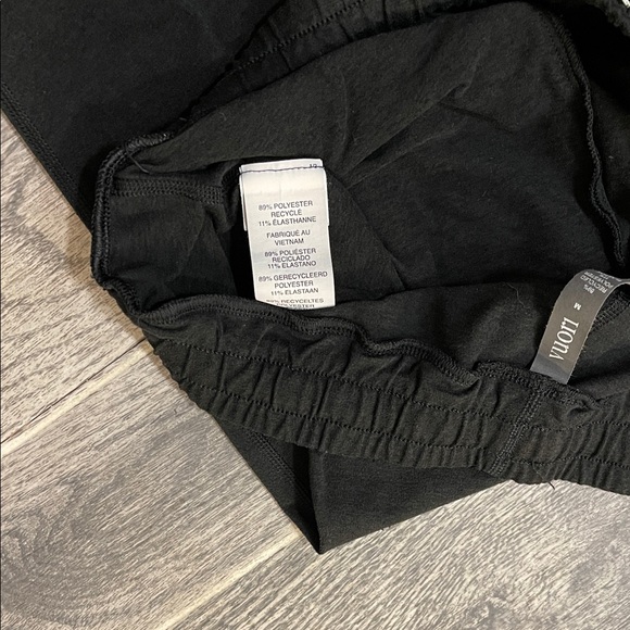 Vuori  Performance Black Jogger Pants with White Drawstring - Picture 7 of 10